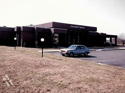 Front of Calvert Bank building in Calvert City, Kentucky in 1987